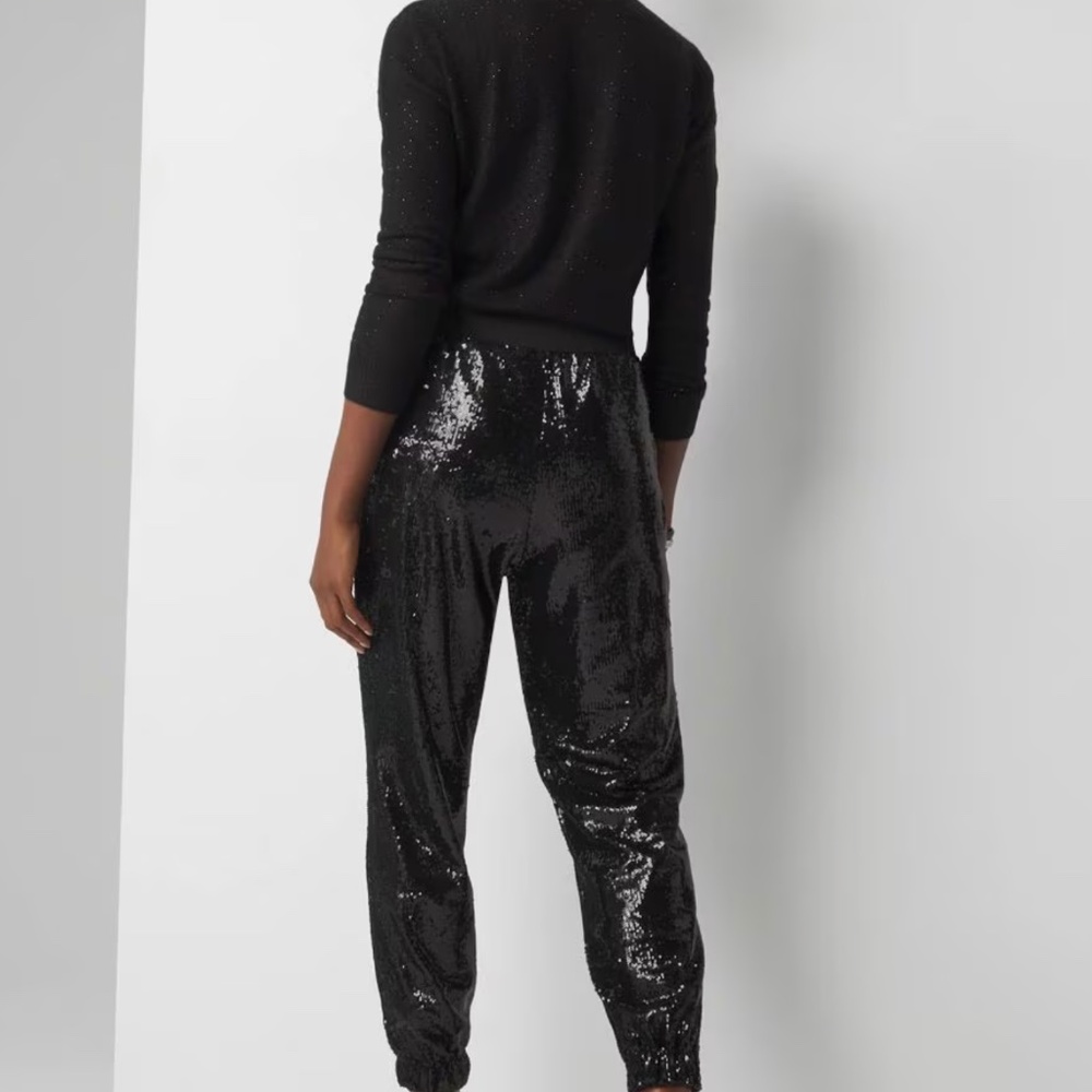 Express Black Sequin Joggers โ Size 2 (Stretchy, fits like 4-5) - Picture 4 of 4
